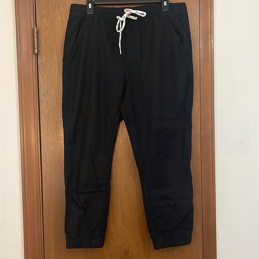 Levi’s joggers